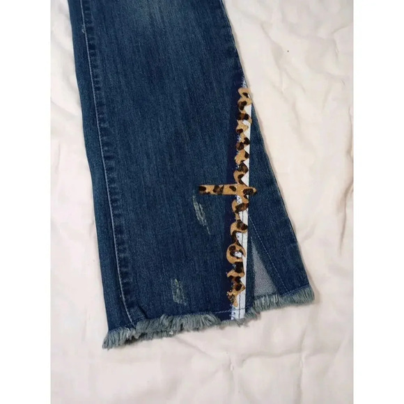 A.Z.I. New York Jeans Sz 4 New Jeweled Mid-rise Raw Hem Distressed Blue Denim - Picture 8 of 10